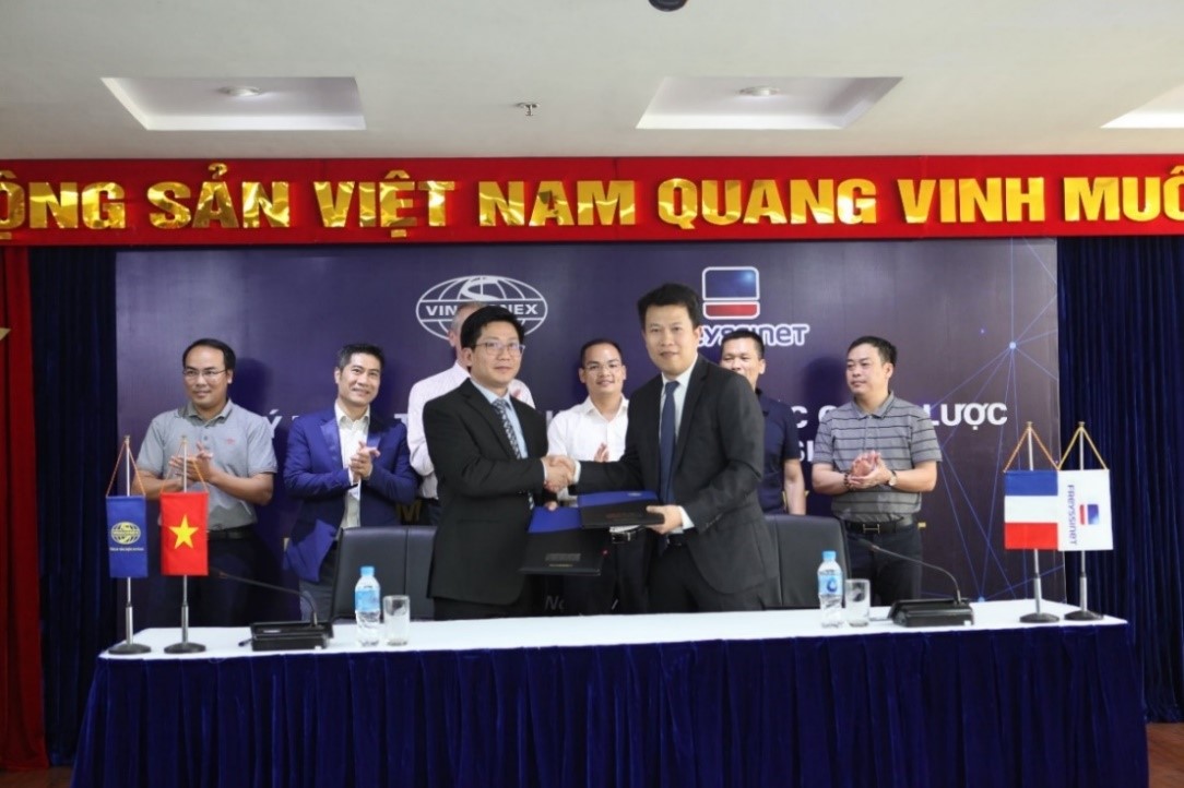 Vinaconex và Freyssinet Viet Nam ký kết Biên bản ghi nhớ hợp tác chiến lược