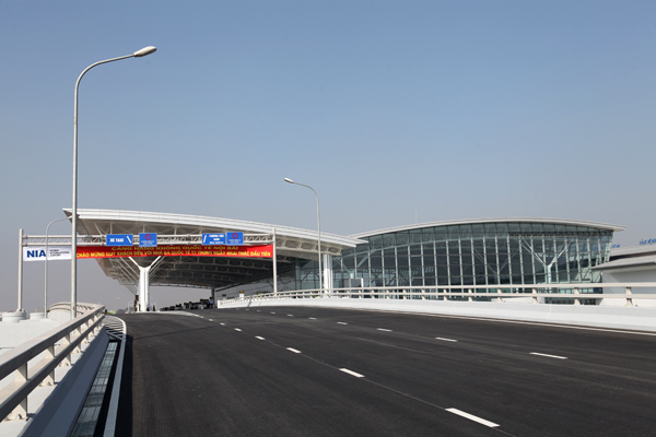 Khánh thành và đưa vào khai thác nhà ga T2 - Sân bay quốc tế Nội Bài và cầu Nhật Tân