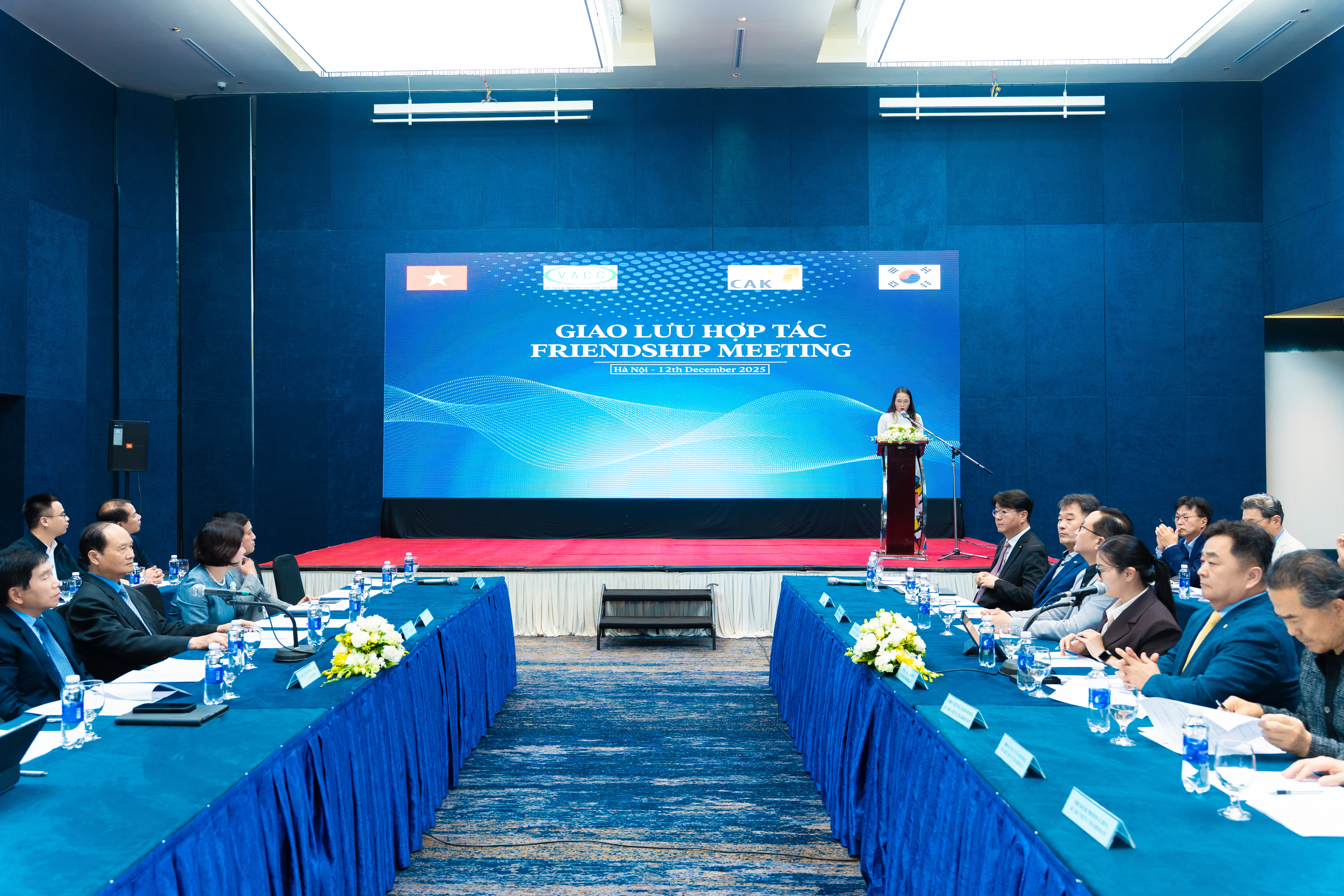 VACC THÚC ĐẨY HỢP TÁC TRONG LĨNH VỰC  XÂY DỰNG VỚI CÁC NHÀ THẦU HÀN QUỐC