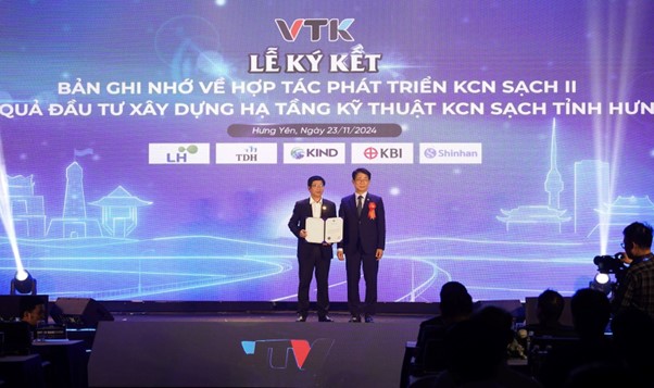 Nhà thầu Vinaconex đón nhận thư khen tại dự án KCN sạch tỉnh Hưng Yên