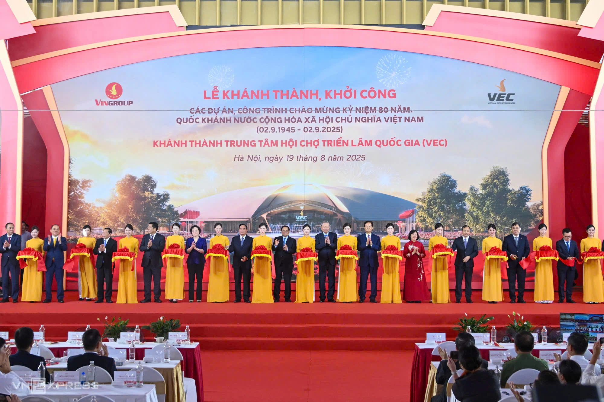 Khởi công, khánh thành 250 công trình tiêu biểu: Chung sức đồng lòng hướng tới khát vọng hùng cường