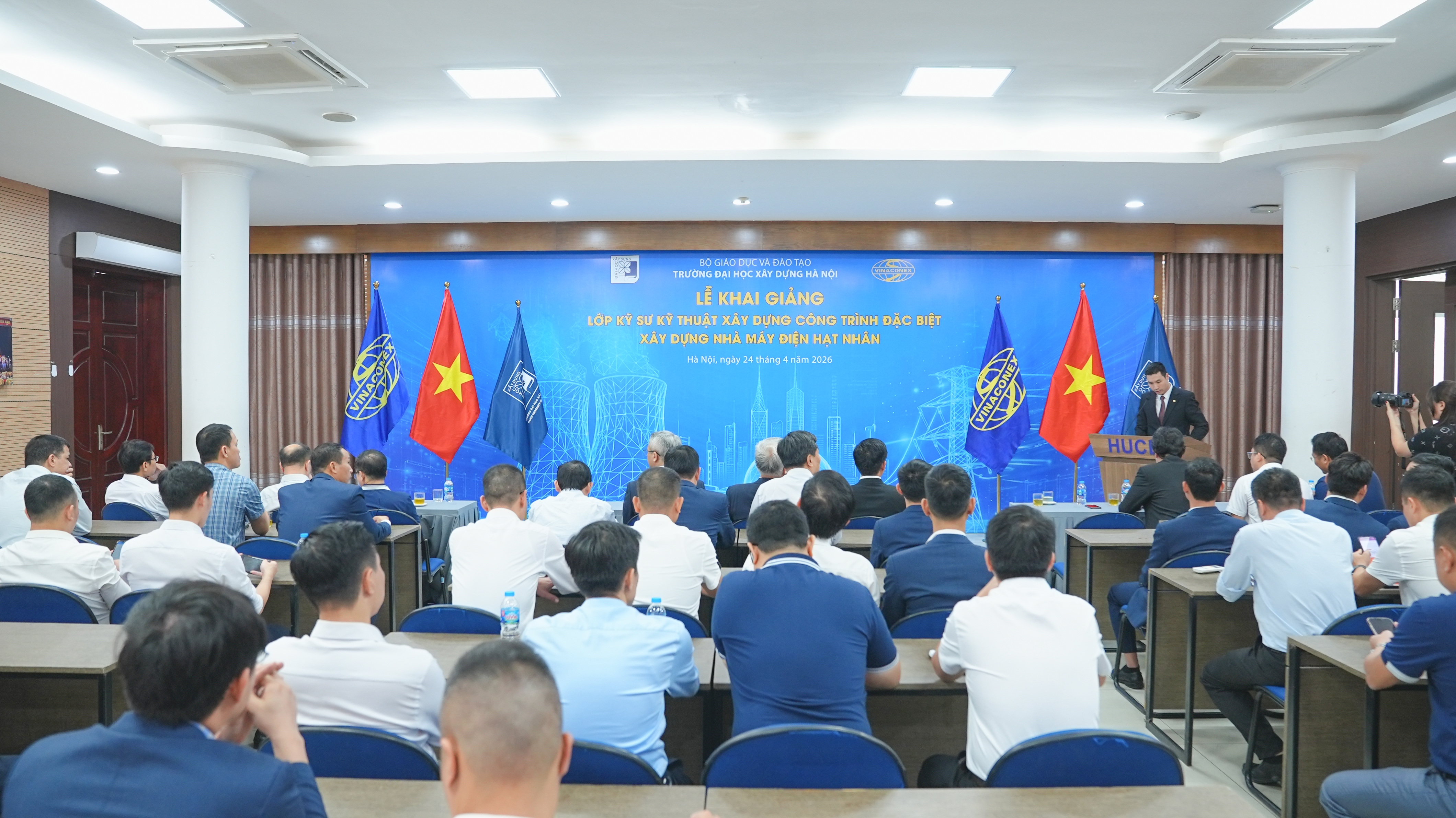 VINACONEX và Đại học Xây dựng khai giảng lớp đào tạo kỹ sư kỹ thuật xây dựng công trình đặc biệt khóa đầu tiên - Xây dựng nhà máy điện hạt nhân
