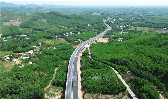 Cao tốc La Sơn - Hòa Liên thông tuyến 4 làn xe, nối liền Huế - Đà Nẵng