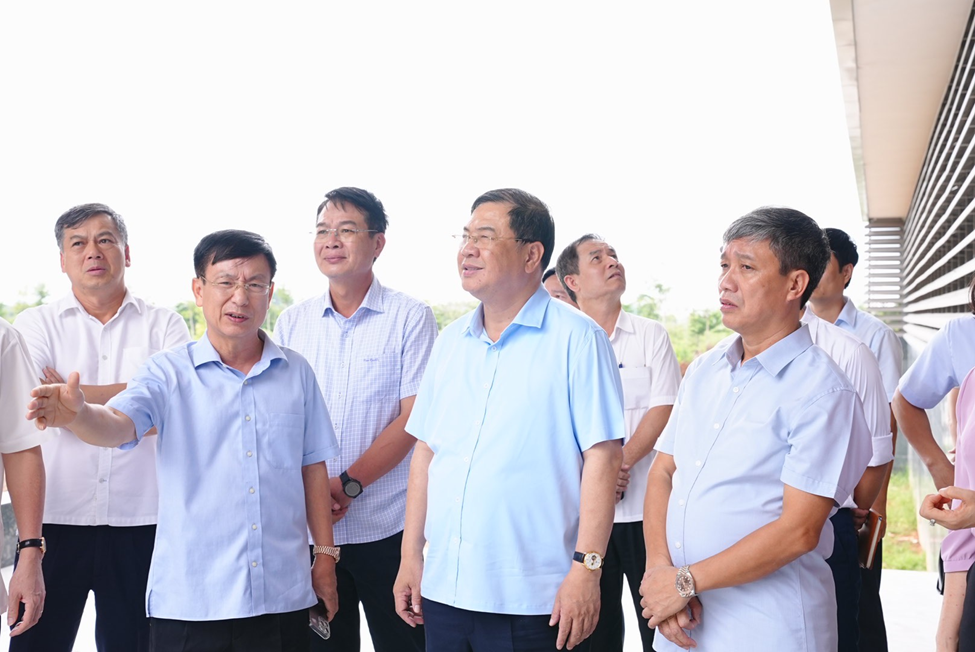 PROVINCIAL PARTY COMMITTEE CONDUCTS INSPECTION OF NAM DINH PROVINCIAL GENERAL HOSPITAL'S CONSTRUCTION PROGRESS
