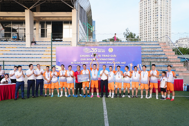 VINA 2 CLINCHES VICTORY IN THE VINACONEX CUP 2023 FOOTBALL TOURNAMENT