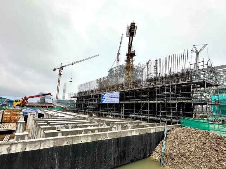 CLOSE-UP OF VUNG ANG 2 THERMAL POWER PLANT CONSTRUCTION SITE