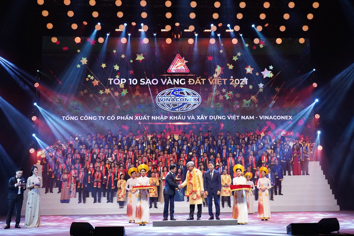 Vinaconex was honored with Top 10 Vietnam Gold Star Award 2021