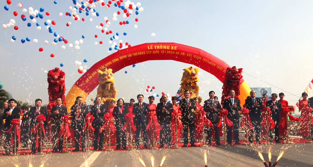 Lễ thông xe Dự án đầu tư xây dựng công trình cải tạo, nâng cấp Quốc lộ 1 đoạn Hà Nội – Bắc Giang theo hình thức BOT