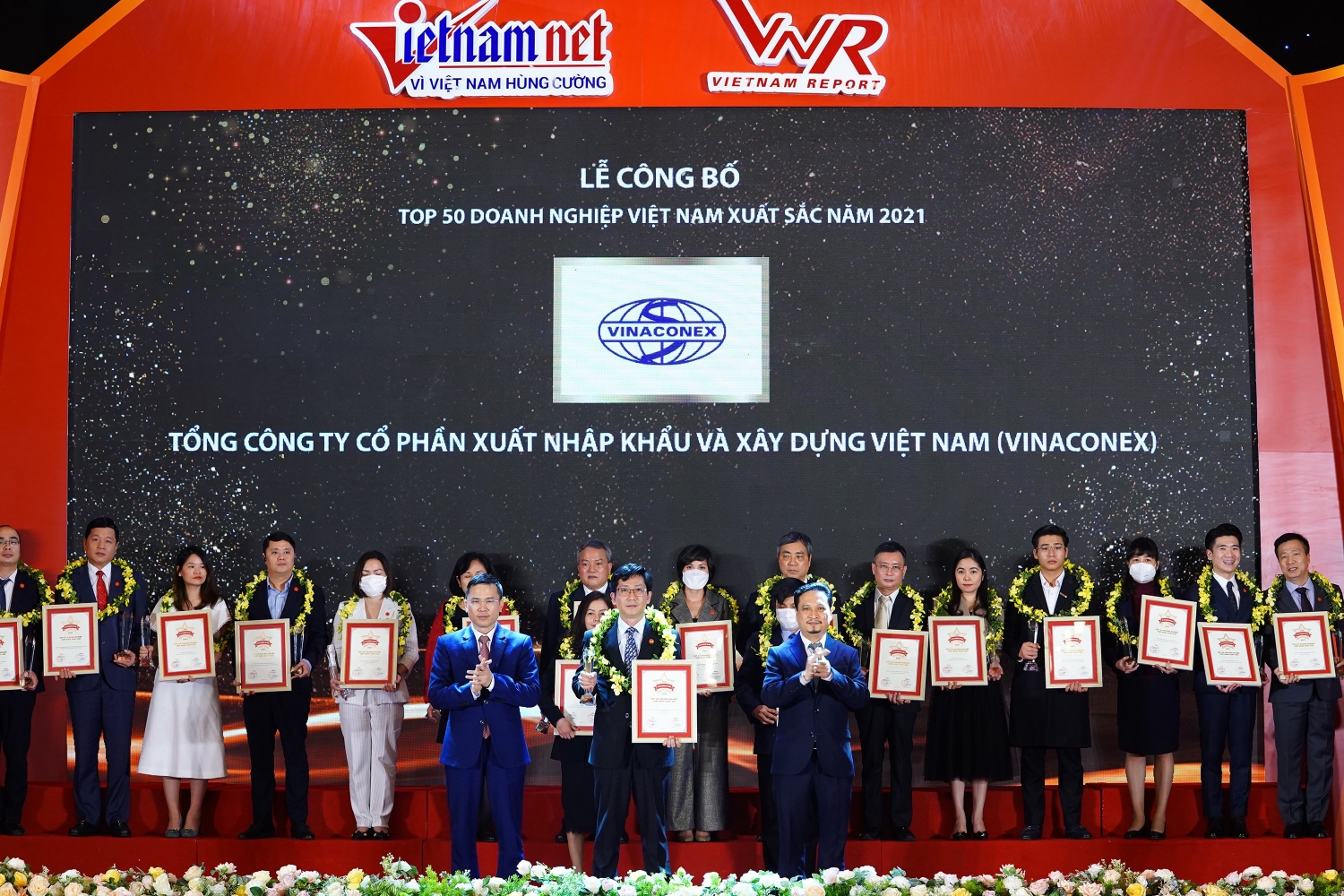 VINACONEX was honored in the TOP 50 best enterprises in Vietnam