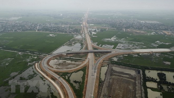 Thông xe 2 dự án cao tốc Mai Sơn-Quốc lộ 45, Phan Thiết-Dầu Giây