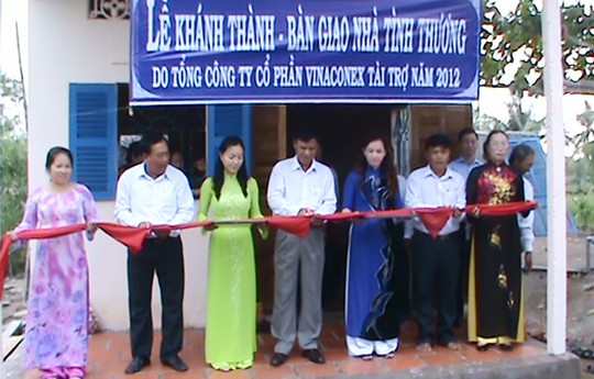 VINACONEX trao tặng nhà tình nghĩa cho đồng bào nghèo tại tỉnh Cà Mau
