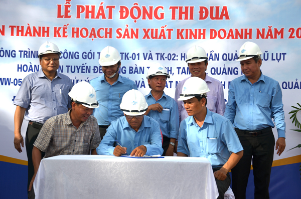 Lễ ký giao ước thi đua tại công trình có vốn vay ADB và WB tại Quảng Nam