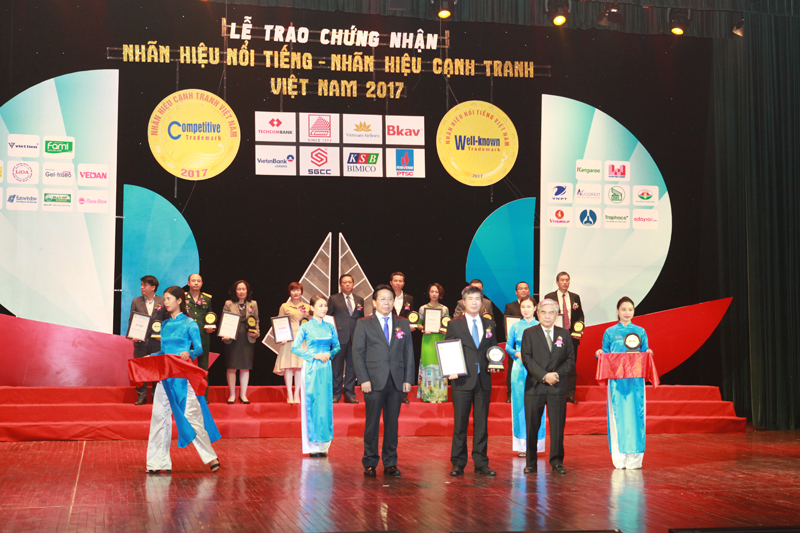Vinaconex được bình chọn TOP 10 nhãn hiệu nổi tiếng nhất Việt Nam 2017