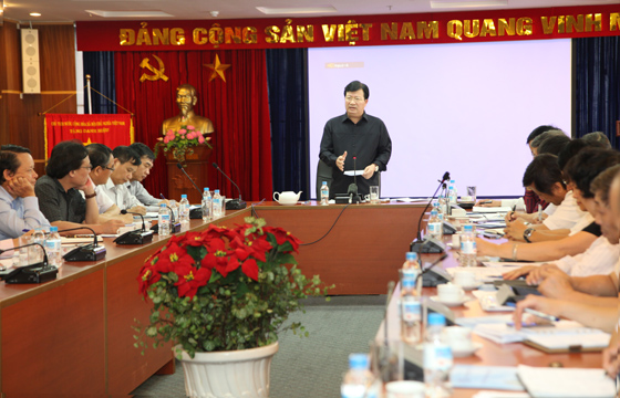 Bộ trưởng Bộ Xây dựng, Lãnh đạo các sở, ban, ngành TP. Hà Nội cùng Vinaconex họp bàn về công tác cấp nước sạch cho nhân dân thủ đô