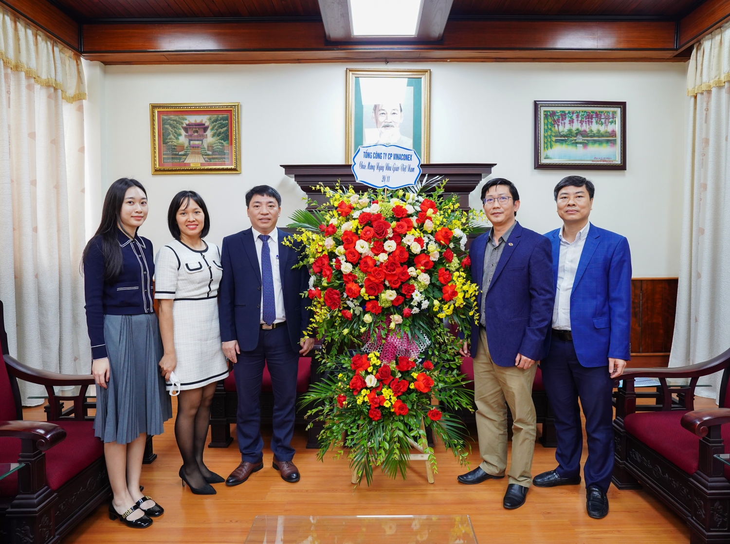 Tổng công ty Vinaconex chúc mừng ngày Nhà giáo Việt Nam