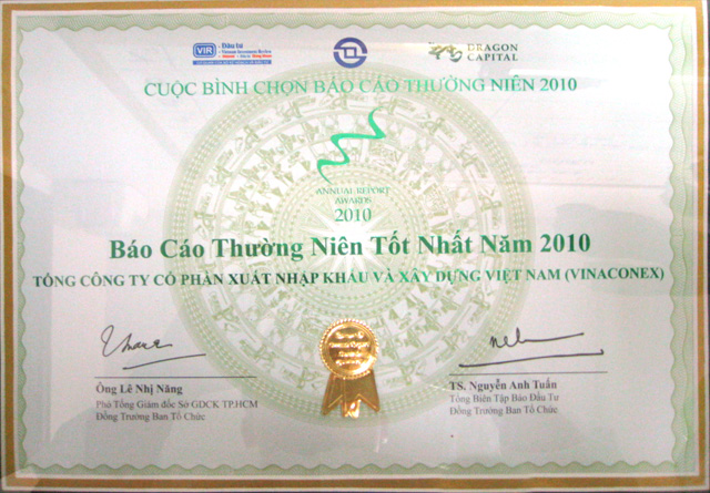 Tổng công ty CP VINACONEX được bình chọn trao giải  “báo cáo thường niên tốt nhất năm 2010”