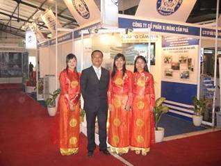 Xi măng Cẩm Phả tham dự triển lãm Quốc tế chuyên ngành Xây dựng, vật liệu xây dựng và bất động sản Việt Nam 2008 (CONSMAT)