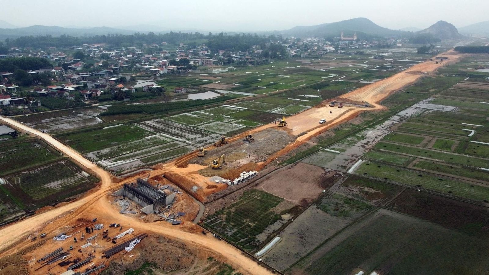 Gói thầu XL03 đoạn Nghi Sơn – Diễn Châu thuộc Dự án xây dựng một số đoạn đường bộ cao tốc trên tuyến Bắc - Nam phía Đông giai đoạn 2017 – 2020